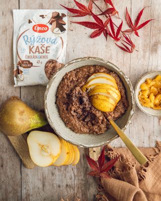 Ráno začína najlepšie s miskou hrejivej dobroty. Ryžová kaša s čokoládou a kokosom? Kombinácia, ktorá vonia ako jesenná...